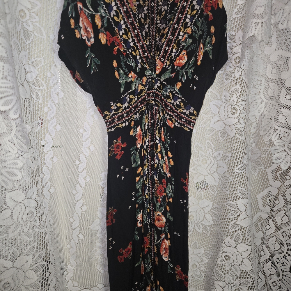Nostalgia Black Floral Maxi Dress